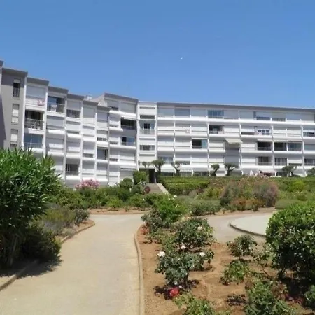 Studio Cabine Dans Face A La Plage 1 דירה *